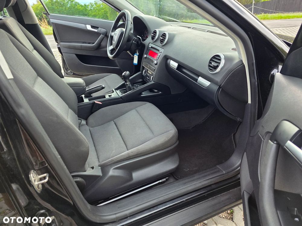 Audi A3 Sportback 1.6 TDI DPF Ambition - 12