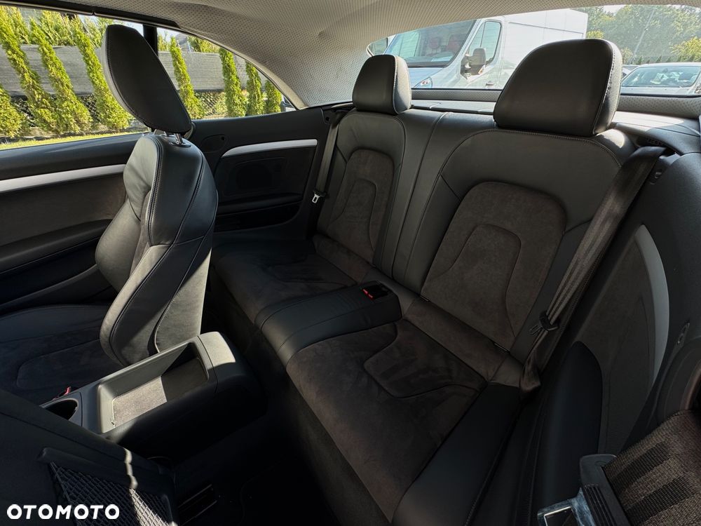 Audi A5 Cabrio 2.0 TDI - 32