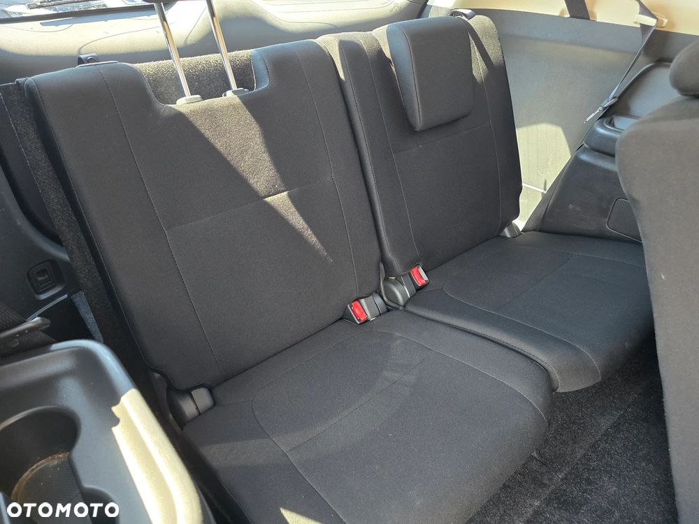 Mitsubishi Outlander - 15