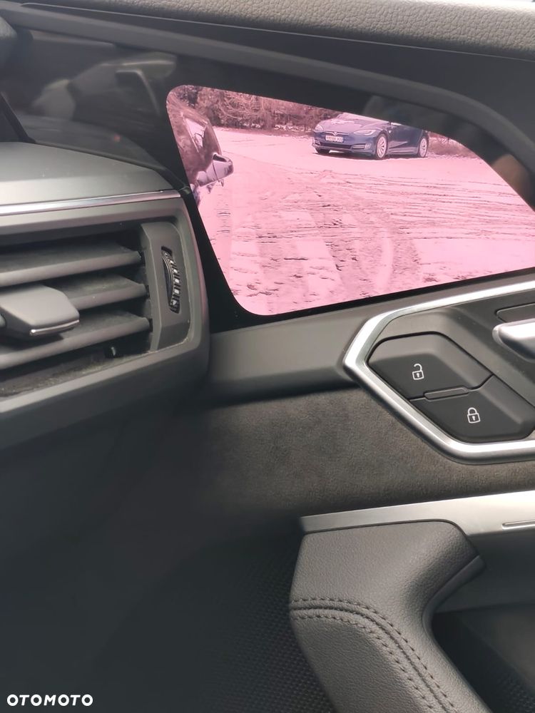 Audi e-tron 55 Quattro Advanced - 32