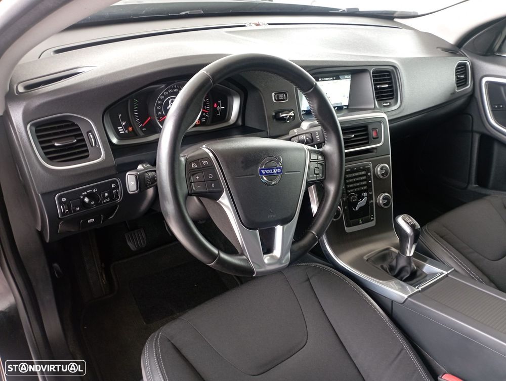 Volvo S60 2.0 D2 Momentum - 13