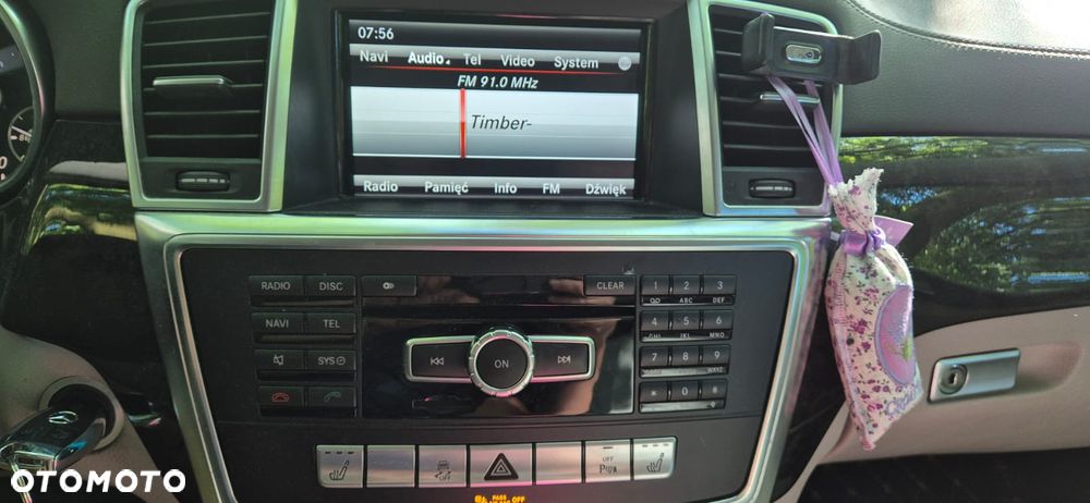 Mercedes-Benz GL 450 4Matic 7G-TRONIC - 24