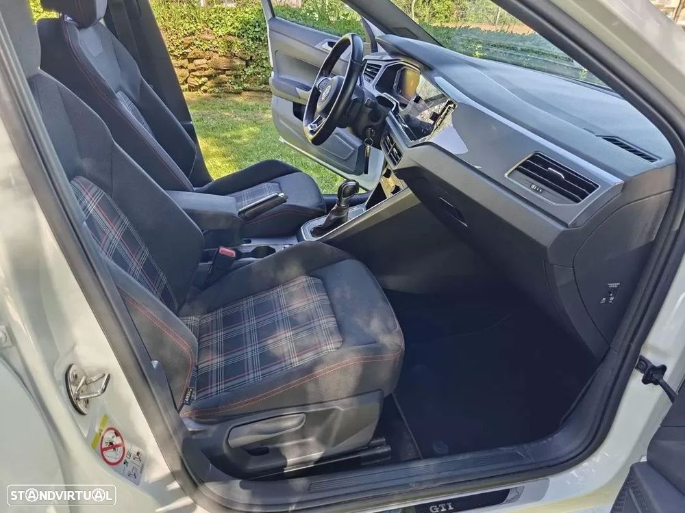 VW Polo 2.0 TSI GTI DSG - 18