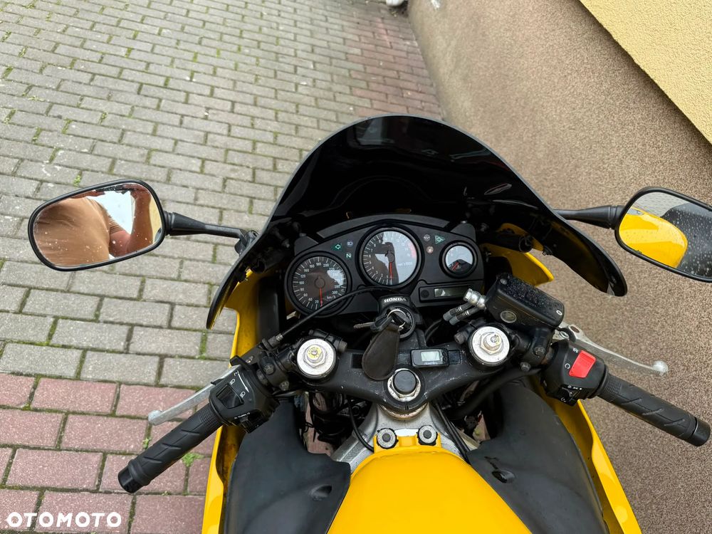 Honda CBR - 14