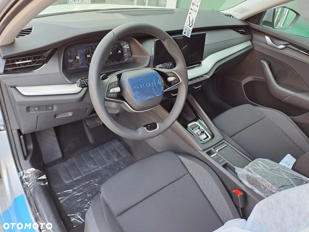 Skoda Octavia 2.0 TDI Edition 130 Essence DSG - 5