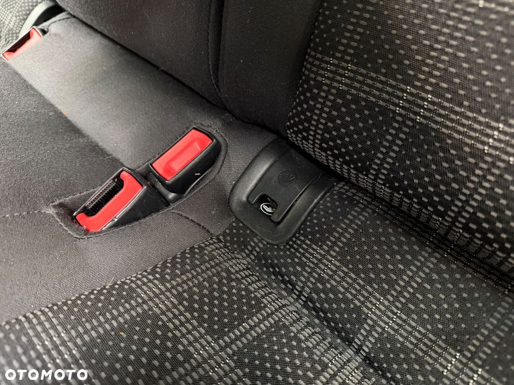 Audi A4 Avant 2.0 TDI DPF Quattro - 31