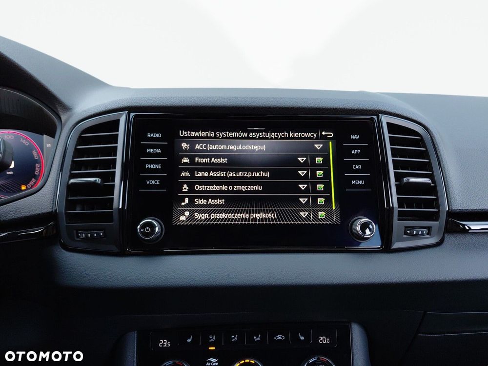 Skoda Karoq 1.5 TSI ACT Sportline DSG - 29