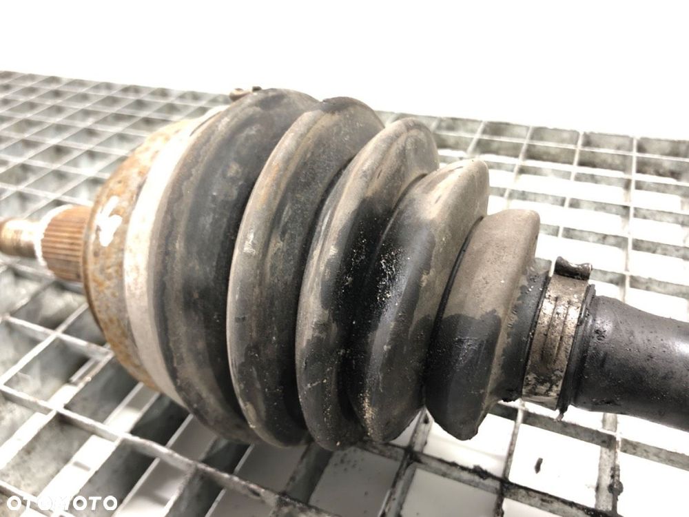 PÓŁOŚ LEWY PRZÓD  MAN TGE Autobus 2017 - 2022 2.0 TDI 130 kW [177 KM] olej napędowy 2017 - 2022 - 4