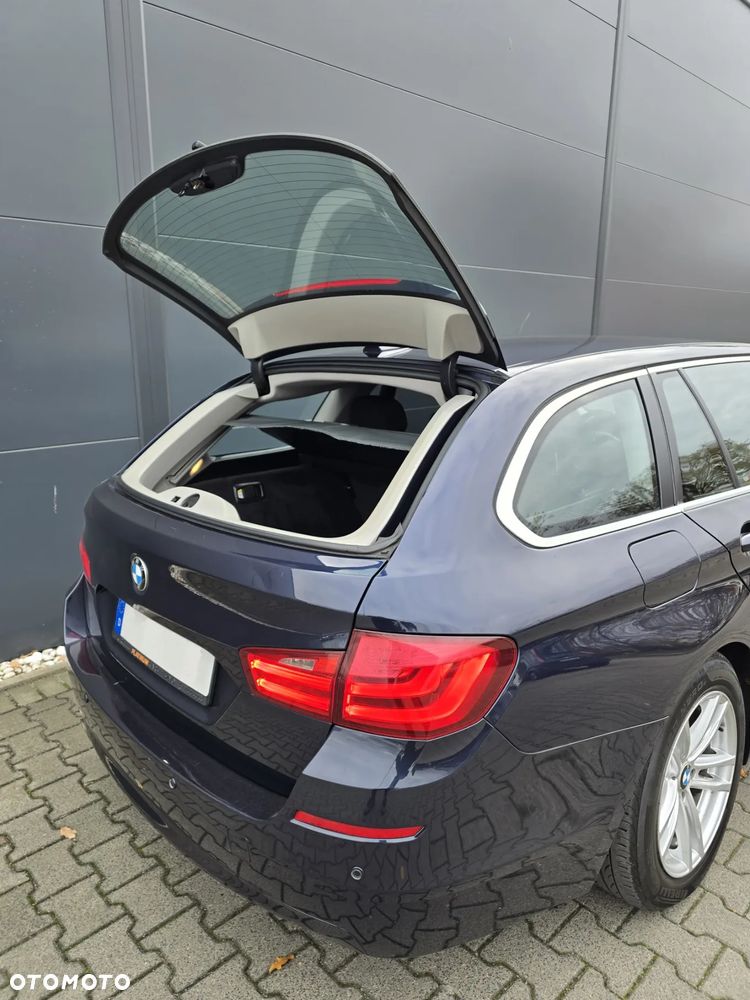 BMW Seria 5 530d Touring - 6