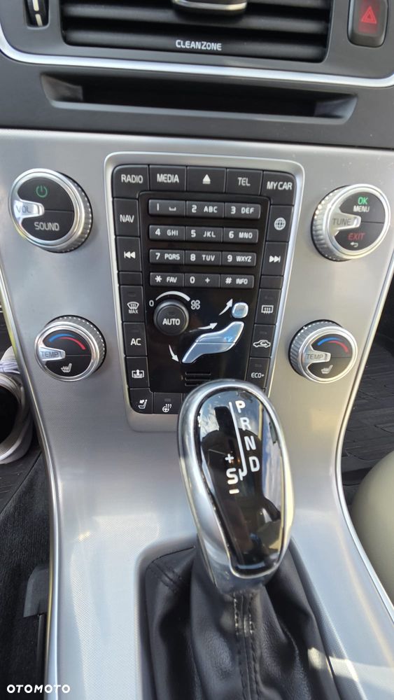 Volvo S60 T5 Geartronic Momentum - 30