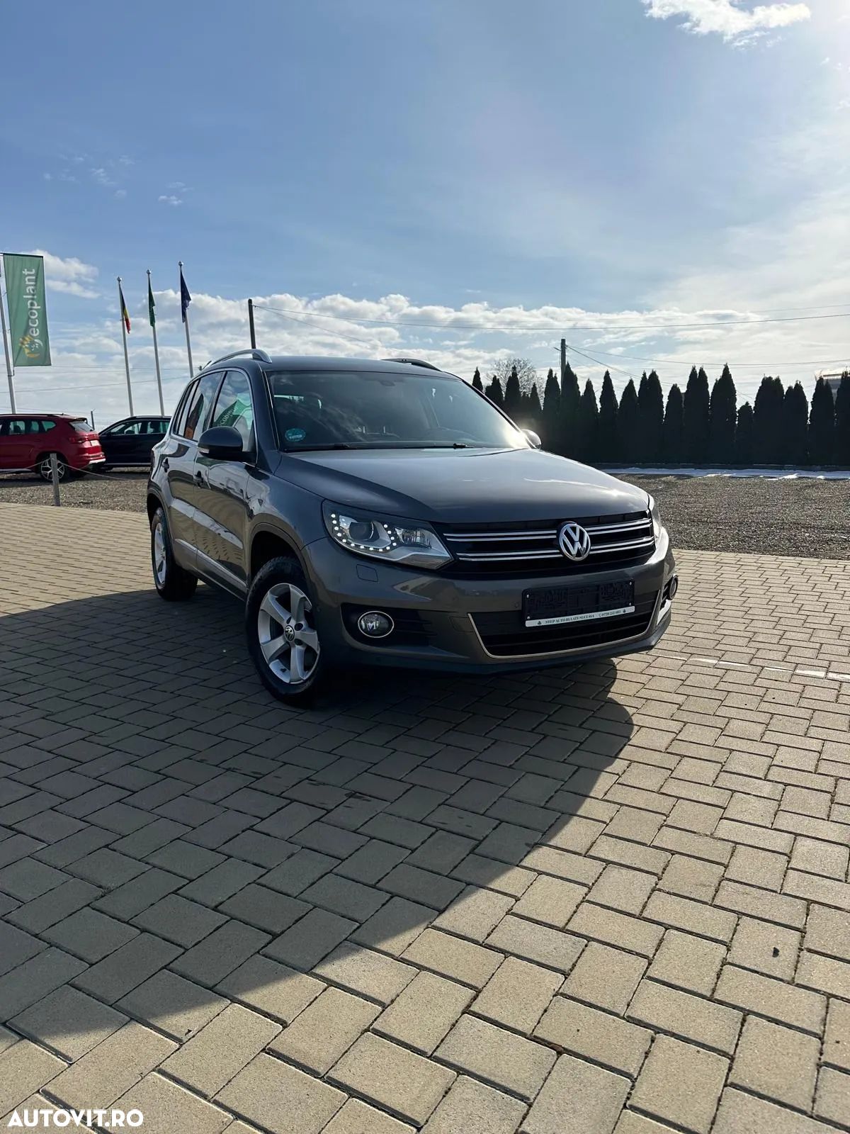Volkswagen Tiguan 2.0 TDI 4Motion DSG Sport & Style - 1