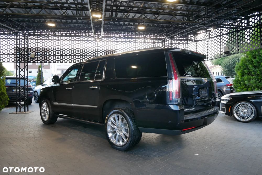 Cadillac Escalade 6.2 V8 ESV Platinum - 4