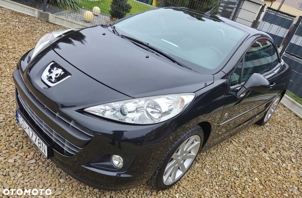 Peugeot 207 CC 120 VTi Roland Garros - 2