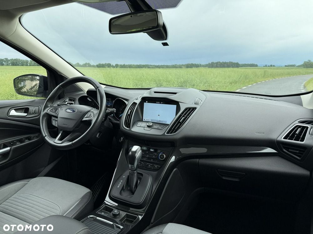 Ford Kuga 2.0 TDCi AWD Titanium - 37