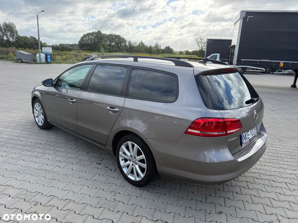 Volkswagen Passat 2.0 Blue TDI SCR Comfortline - 5