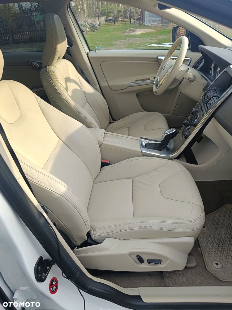 Volvo XC 60 - 6