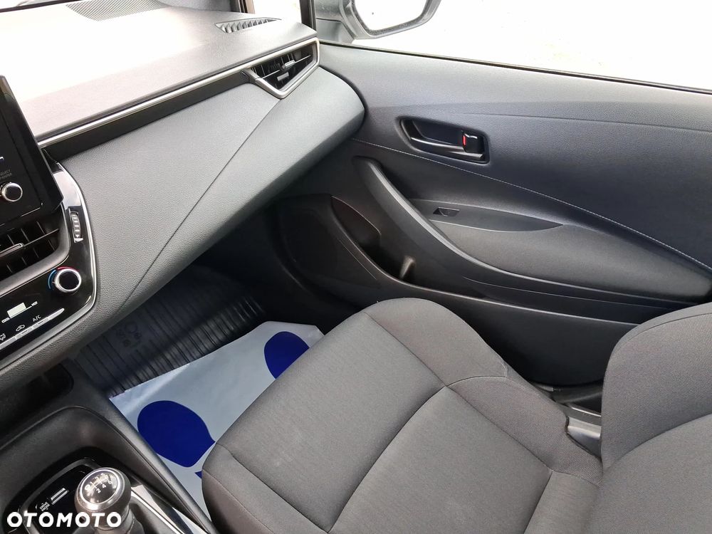 Toyota Corolla 1.2 T Active - 19