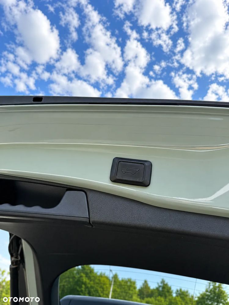Toyota RAV4 - 6