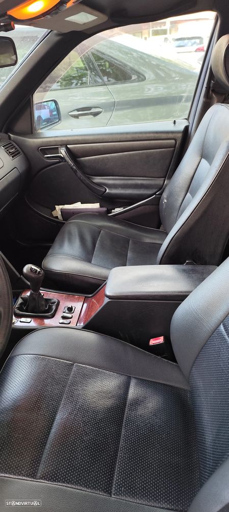 Mercedes-Benz C 200 - 4