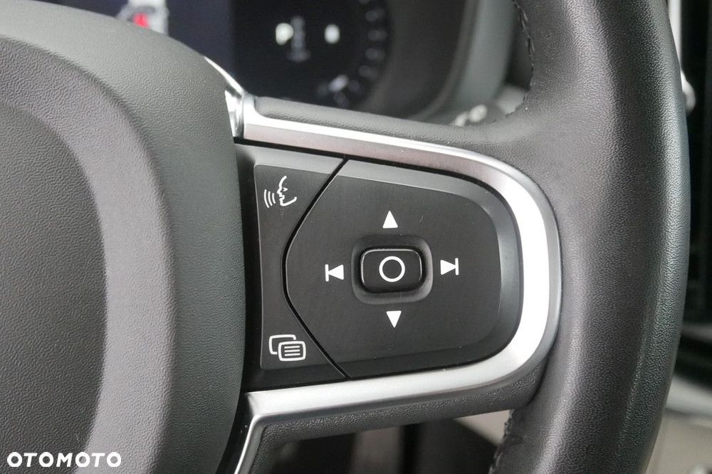 Volvo XC 60 B5 B AWD Core - 25