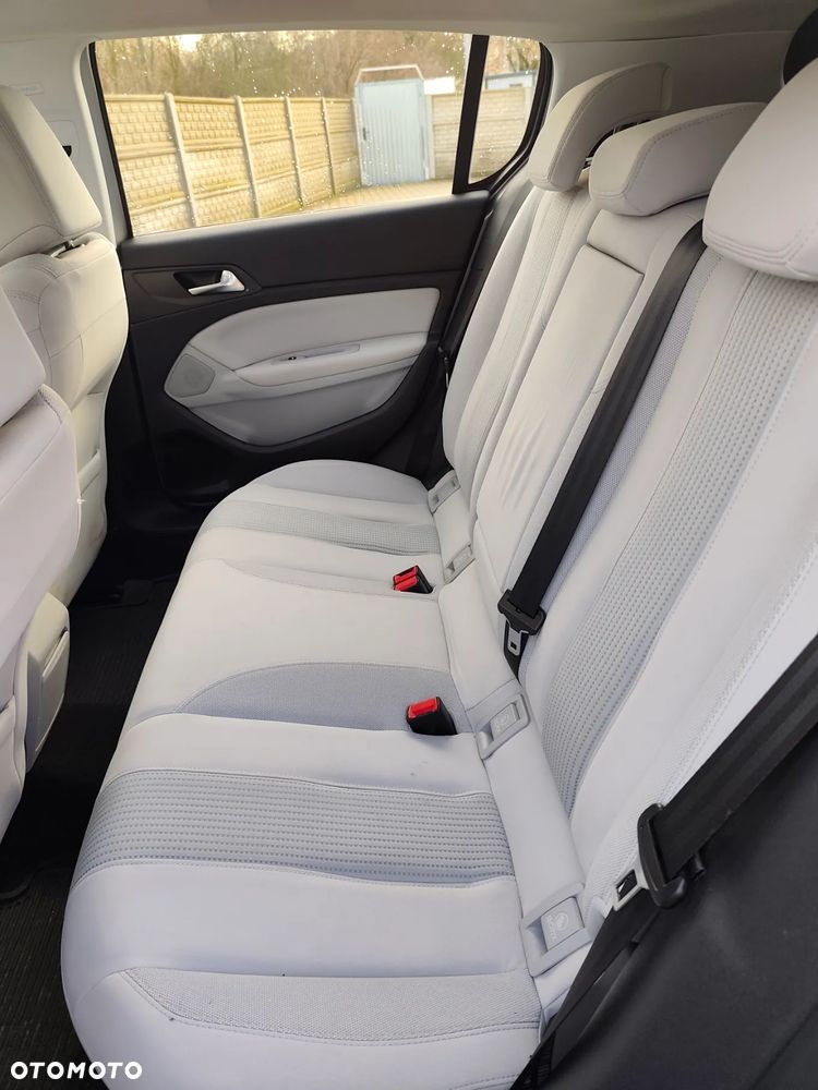 Peugeot 308 1.6 THP Allure - 20