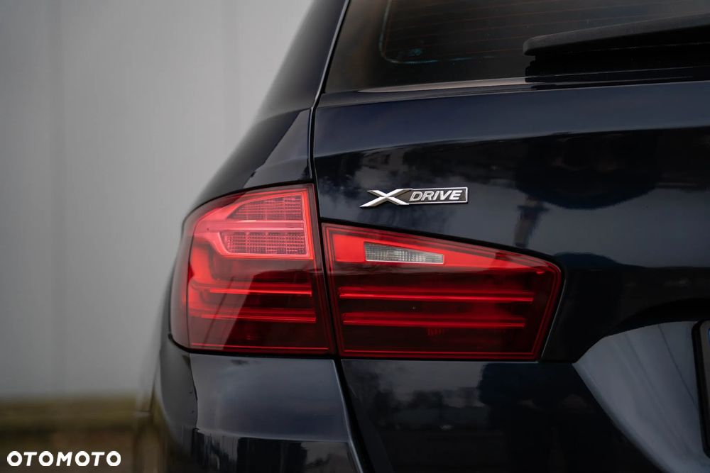 BMW Seria 5 530d xDrive Sport-Aut Luxury Line - 13