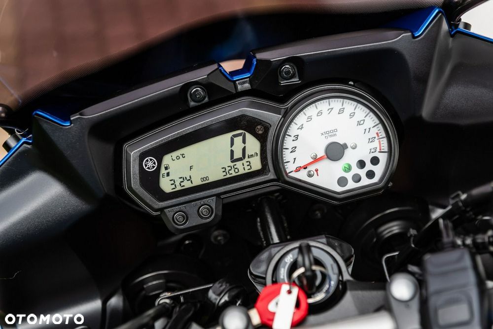 Yamaha FZ - 7
