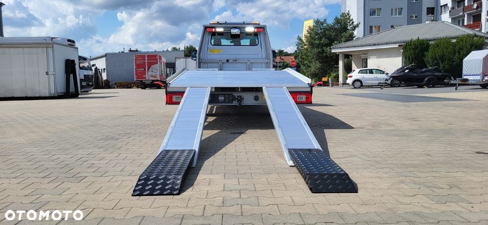 Mercedes-Benz Sprinter 319CDI Automat - 23