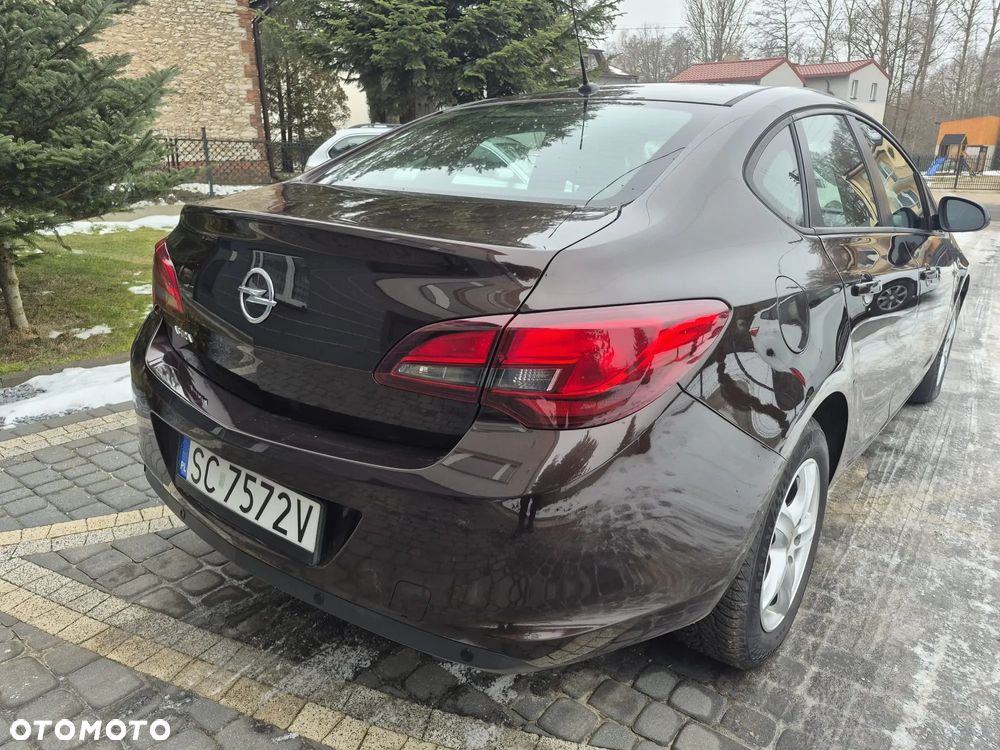 Opel Astra 1.6 Active - 32