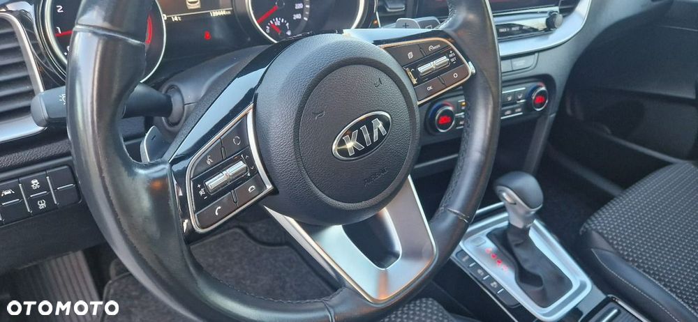 Kia XCeed - 19