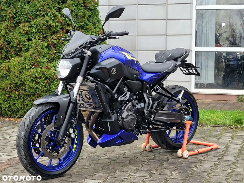 Yamaha MT - 2