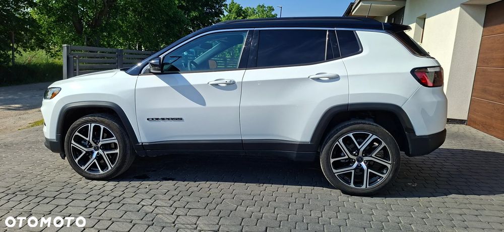 Jeep Compass - 38