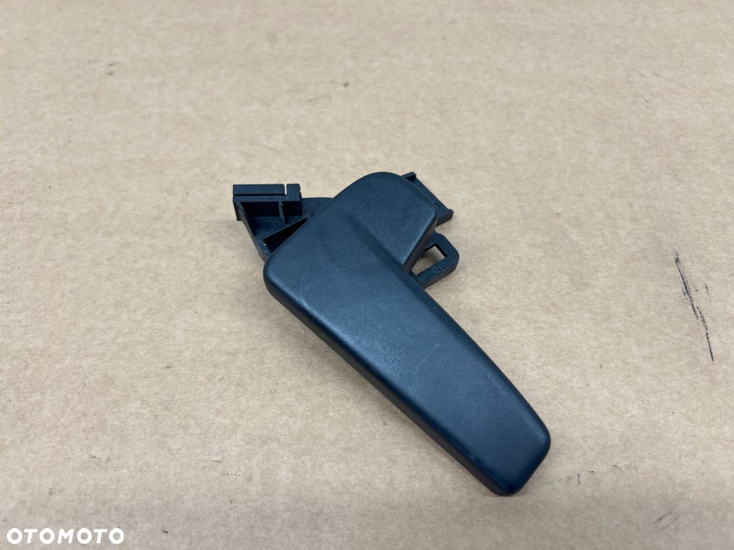 Seat Leon III 3 rączka maski 6R1823533 6R1829633 - 1