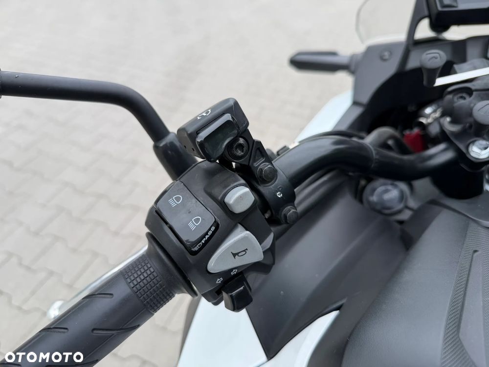 Honda NC - 12