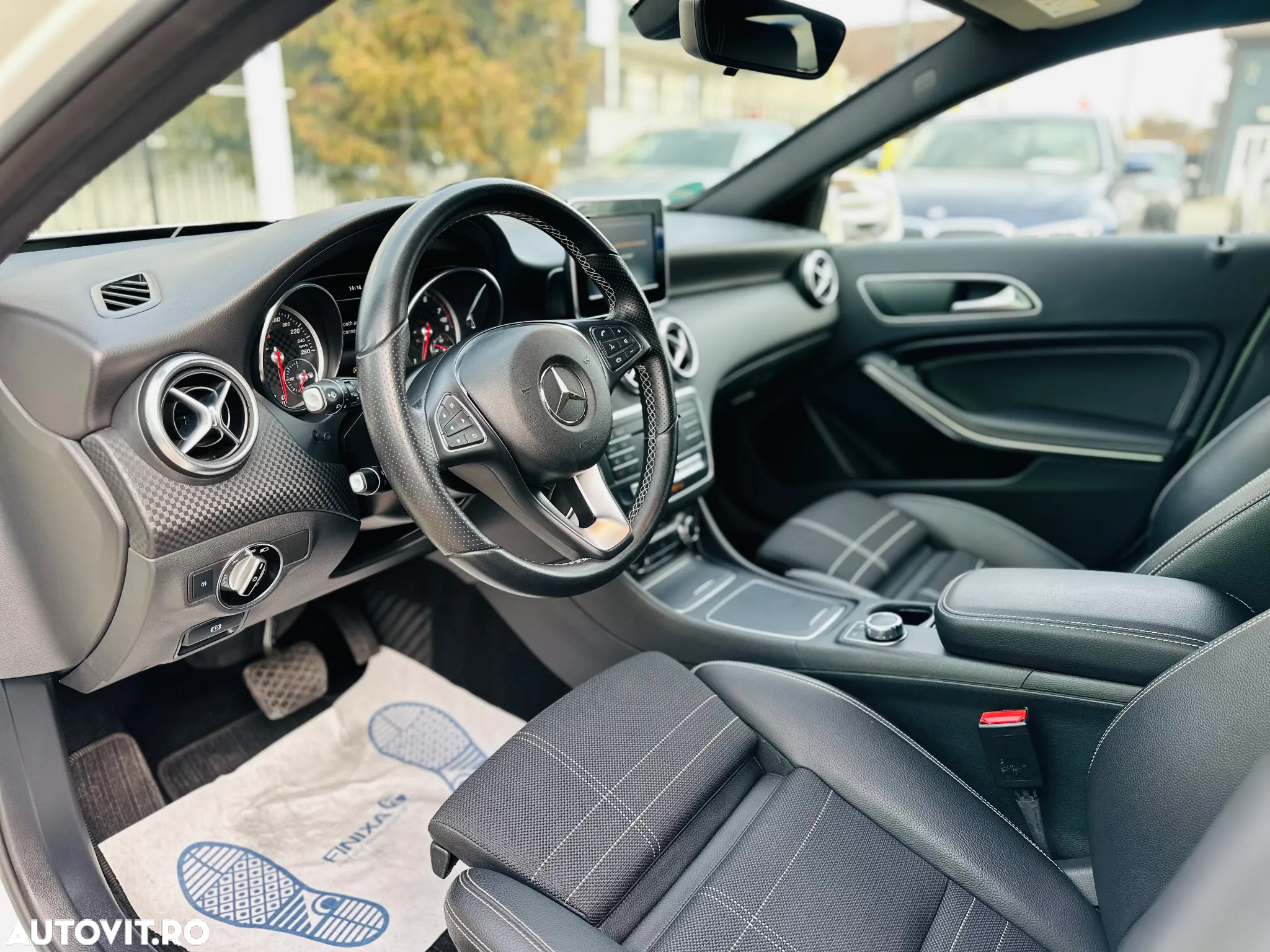 Mercedes-Benz A 180 (BlueEFFICIENCY) 7G-DCT Urban - 5