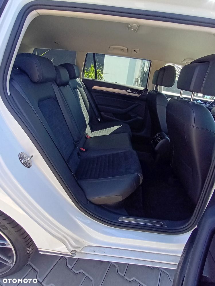 Volkswagen Passat 2.0 TDI Bi-Turbo BMT 4Mot Highline DSG - 16
