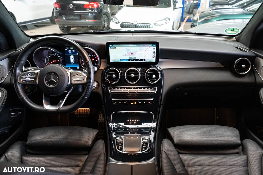 Mercedes-Benz GLC Coupe 300 e 4Matic 9G-TRONIC AMG Line - 5
