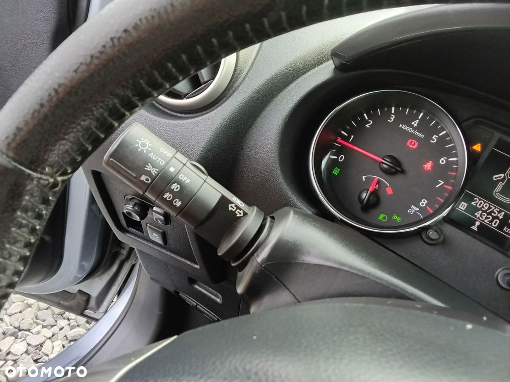 Nissan Qashqai+2 - 29