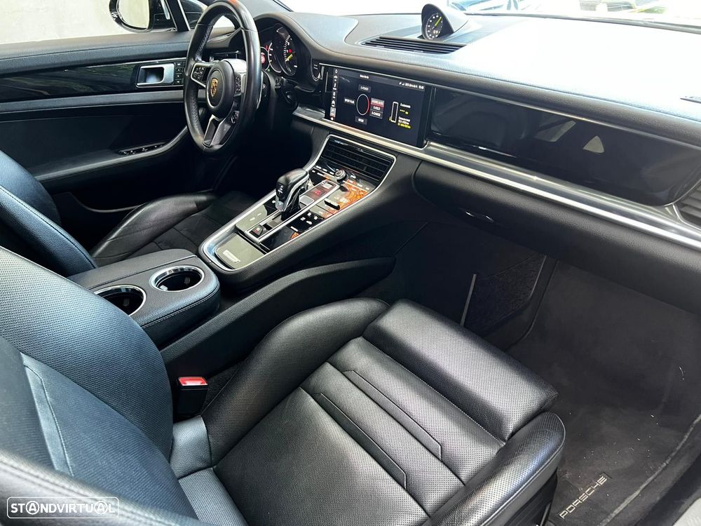 Porsche Panamera Sport Turismo 4 E-Hybrid Platinum Edition PDLS - 15
