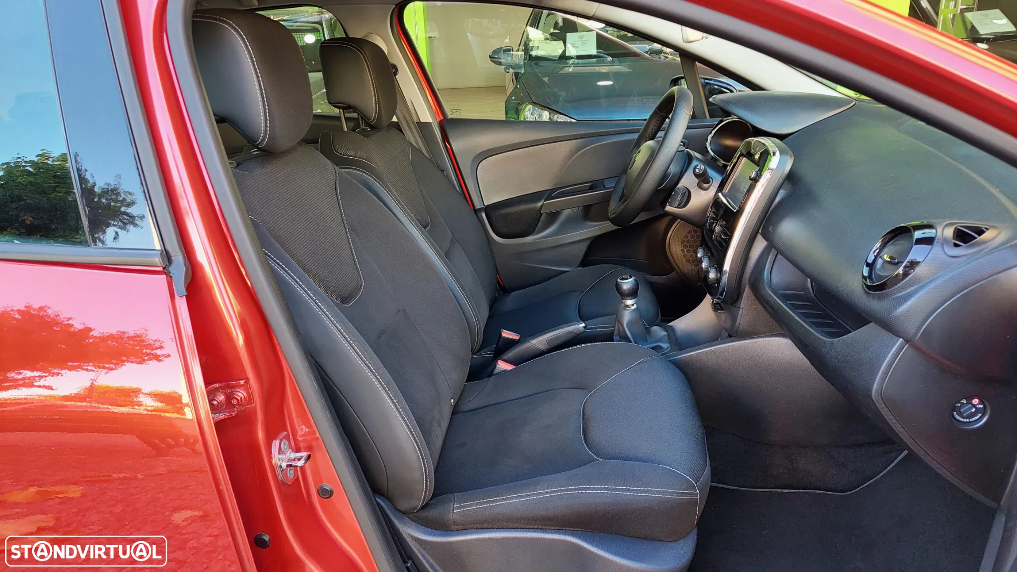 Renault Clio 1.5 dCi Dynamique S - 15