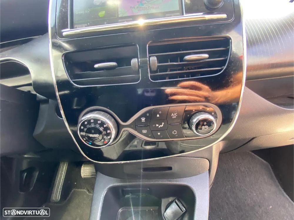 Renault Zoe (c/ Bateria) Limited 40 - 32