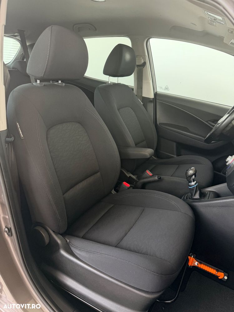 Hyundai ix20 1.4 blue Space+ - 24