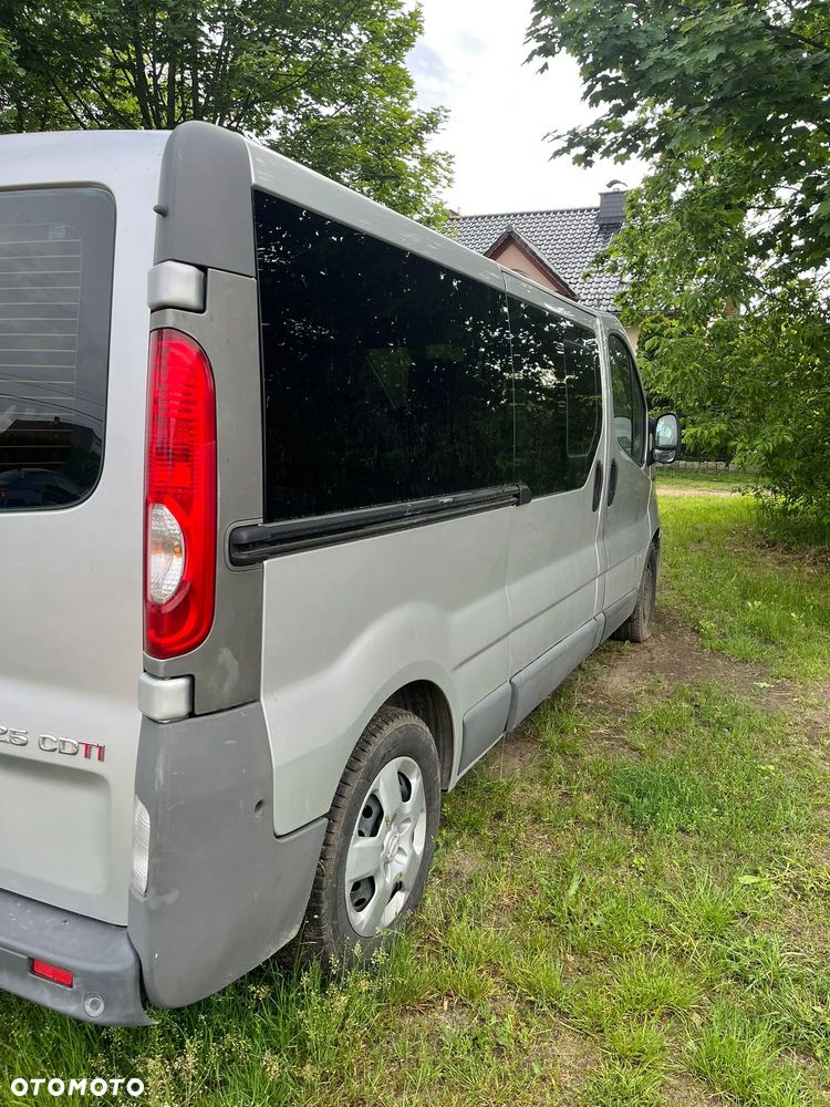 Opel Vivaro L2H1 2.9t - 4