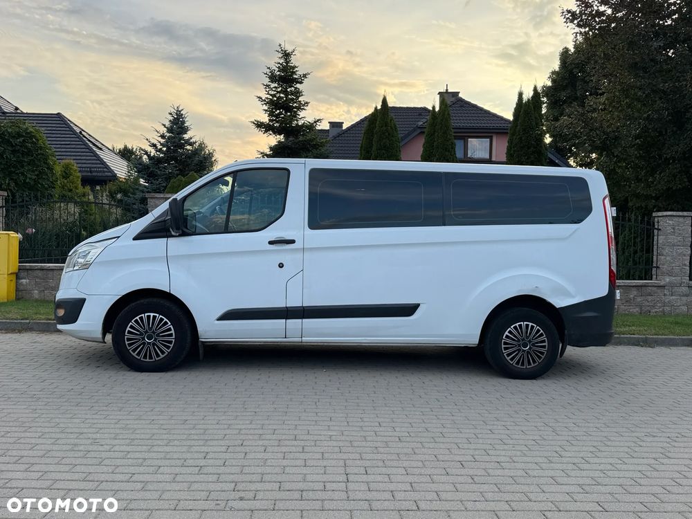 Ford TRANSIT CUSTOM - 1