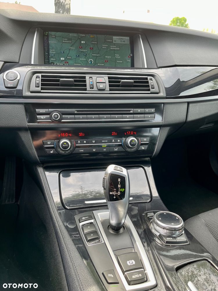 BMW Seria 5 520d Luxury Line - 7