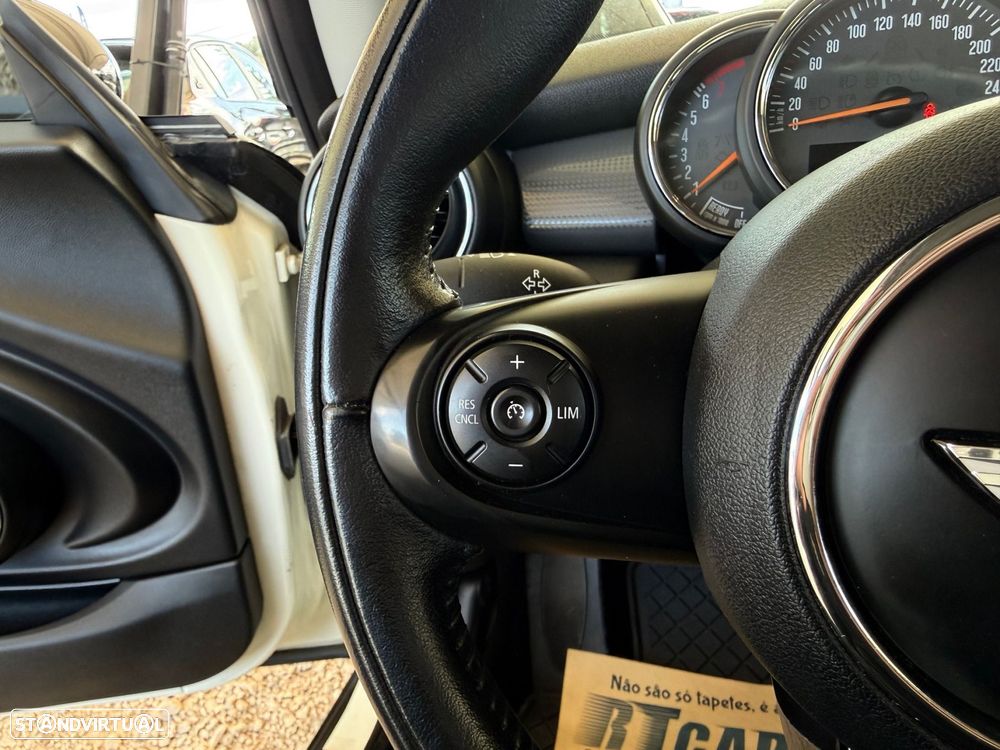 MINI 3 Portas Cooper Auto - 20