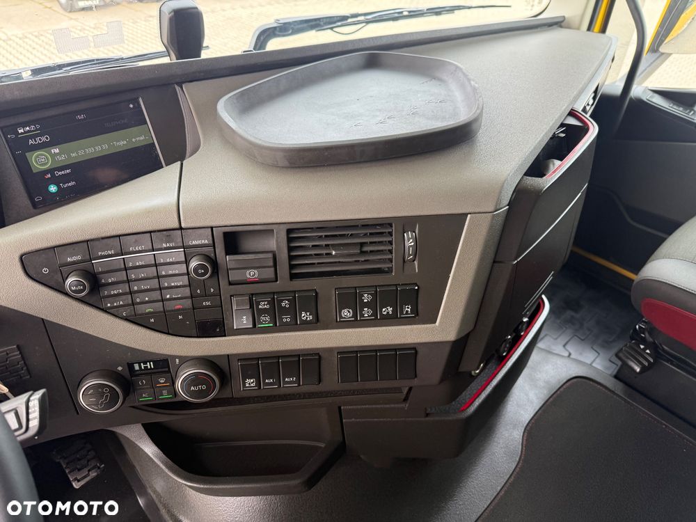 Volvo FH 500 / 3 OSIE / PUSHER / PODNOSZONA OŚ / RETARDER / Z FRANCJI / STAN BDB / / / - 32
