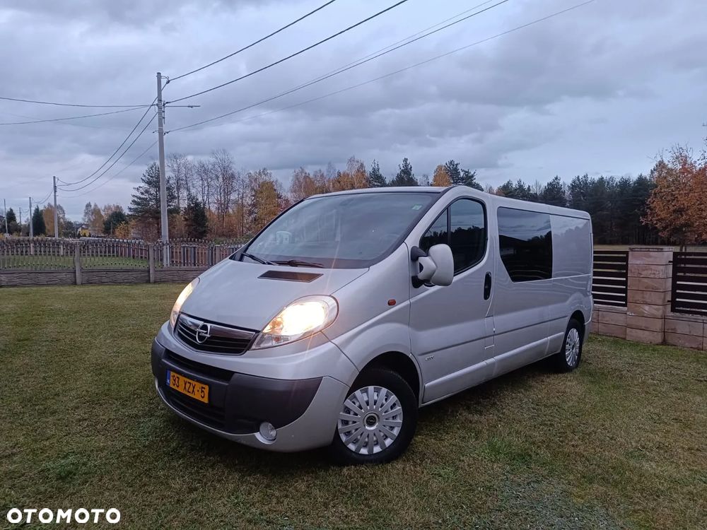 Opel Vivaro - 1