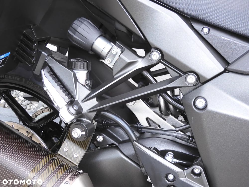 Kawasaki Ninja 1000 SX - 17