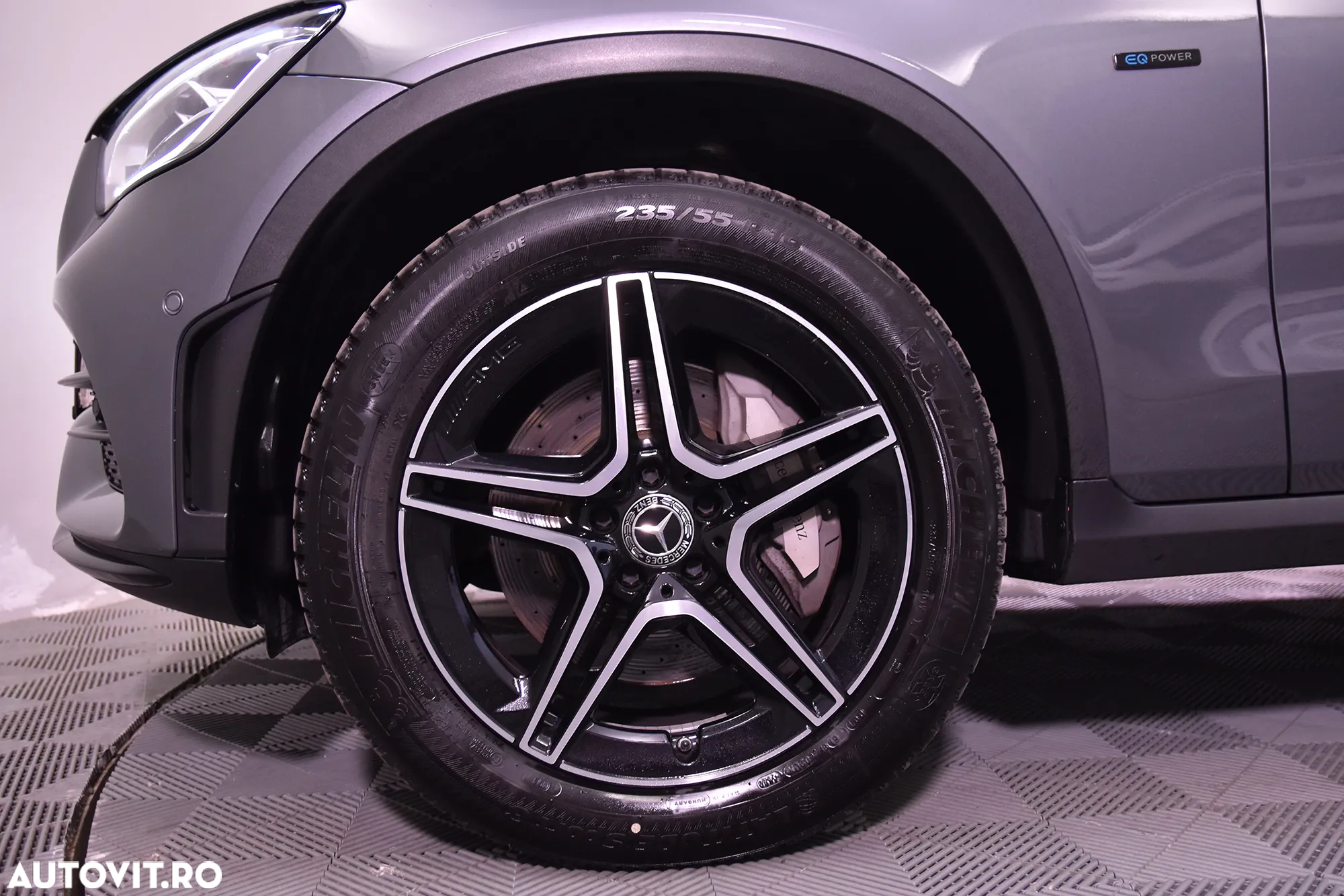 Mercedes-Benz GLC Coupe 300 e 4Matic 9G-TRONIC AMG Line - 13